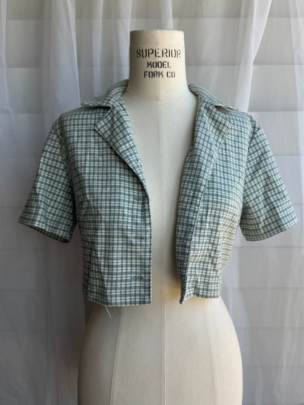 brandy melville button up cropped polo